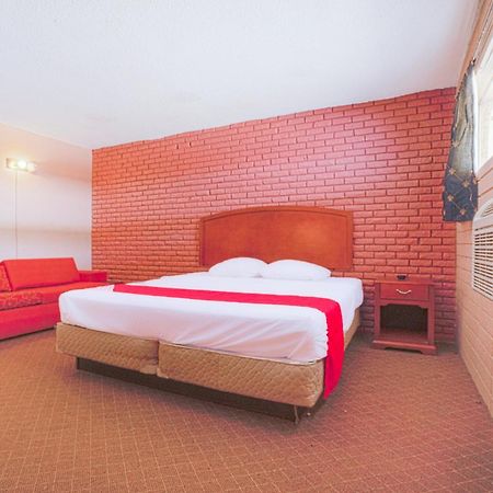 Town & Country Motel Bossier City By Oyo ภายนอก รูปภาพ